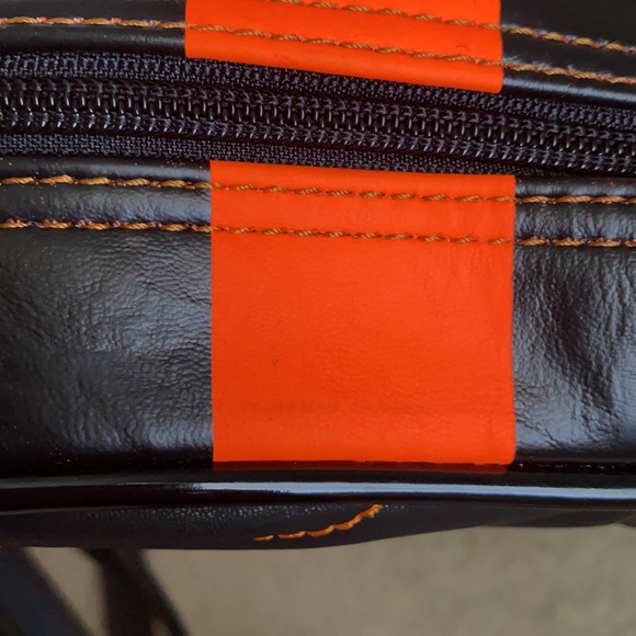 ❌SOLD❌ Love Pain and Stitches Spider Web Heart Bag - Picture 6 of 7